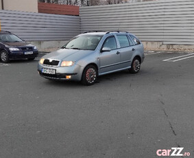 Skoda. Fabia. Benzina.