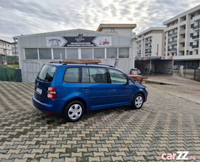 Vw touran 1.6i an 2008 impecabil