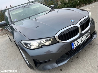 BMW Seria 3 320i Aut. Luxury Line