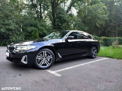 BMW Seria 5 530i Aut. Luxury Line