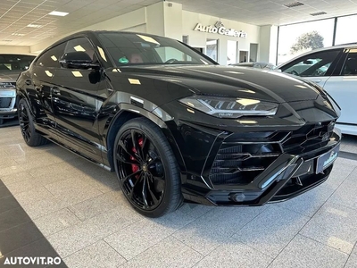 Lamborghini URUS Standard