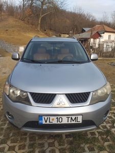 Mitsubishi outlender ll 4x4 Ramnicu Valcea