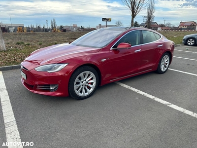 Tesla Model S 90D Allradantrieb Performance