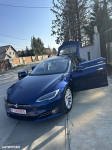Tesla Model S Standard Reichweite
