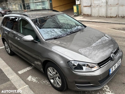 Volkswagen Golf 1.6 TDI DPF BMT DSG Comfortline