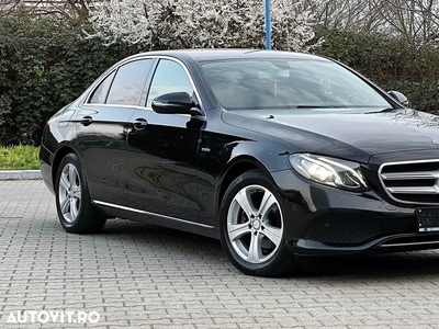 Mercedes-Benz E 220 d T 9G-TRONIC Avantgarde