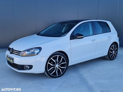 Volkswagen Golf 1.6 TDI BlueMotion Technology DPF Highline DSG