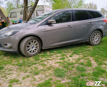 Liciteaza-Ford Focus 2012