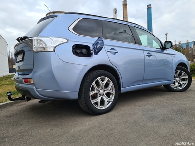 Mitsubishi Outlander 3 Instyle (Plug-In Hybrid + VTech Tunning)