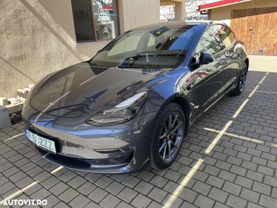 Tesla Model 3 Langstreckenbatterie Allradantrieb Dual Motor