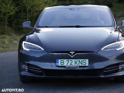 Tesla Model S Standard