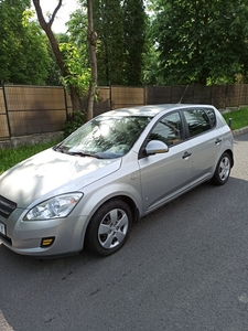 Vand KIA Ceed 1.4, an 2009, km 81652