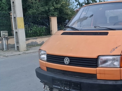 vând volkswagen transporter 70D