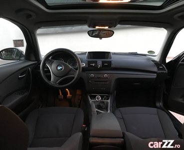 BMW Seria 1 - Negru - Trapa - Navigatie