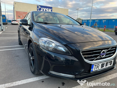 Volvo V40 D3 Kinect 2013