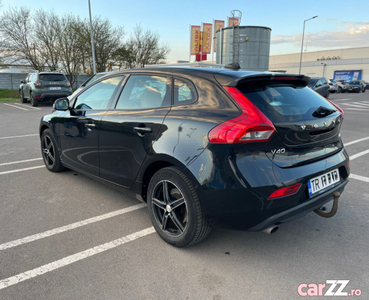 Volvo V40 D3 Kinect 2013