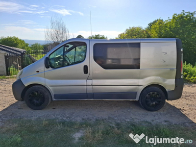 Opel vivaro 5 locuri 1.9tdi an 2006