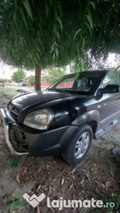 Hyundai tucson masina