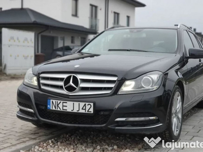 Mercedes-Benz C220 W204 2012 km reali uzura 0