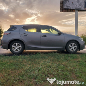 Lexus CT 200h, an 2012 hybrid