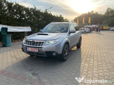 Subaru Forester an 2013 masina este 4x4 2.0D