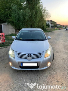 Toyota Avensis 2010