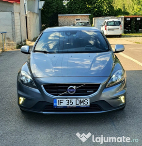 Volvo v40 R design 2.0 190cp