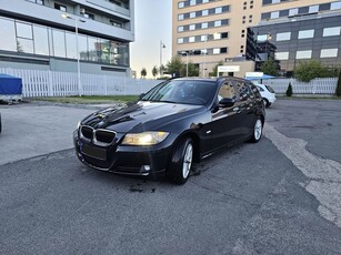 BMW Seria 3 320d DPF Touring Aut.