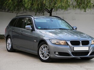 BMW Seria 3 320d DPF Touring Edition Sport