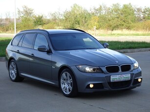 BMW Seria 3 320d xDrive DPF Touring Aut. Edition Exclusive