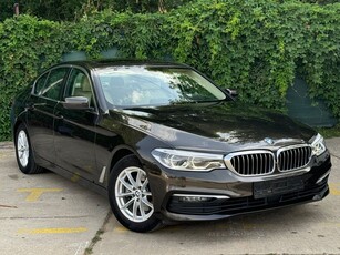 BMW Seria 5 520i AT