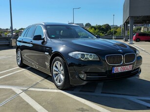 BMW Seria 5 525d Touring Aut.