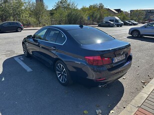 BMW Seria 5 525d xDrive AT