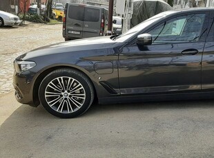 BMW Seria 5 530e Aut.