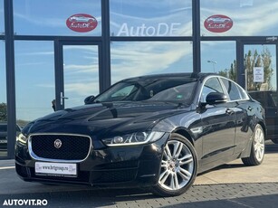 Jaguar XE 2.0 Pure