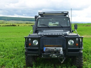 Land Rover Defender 90 S/W