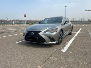 Lexus Seria ES 300h F Sport