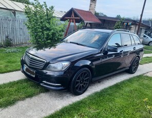 Mercedes-Benz C 220 d 4Matic T 7G-TRONIC