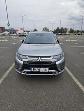 Mitsubishi Outlander PHEV 2.4 L 4X4 Instyle