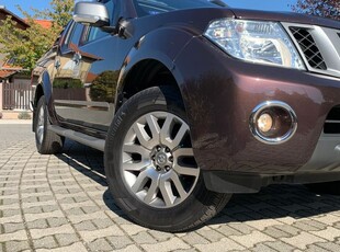 Nissan Navara 2.5 dCi DPF 4X4 Double Cab SE