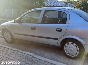 Opel Astra 1.4i 16V Club