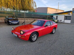 Porsche 924