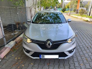 Renault Megane TCe Life