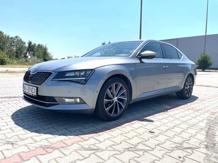 Skoda Superb 2.0 TDI DSG Laurin & Klement