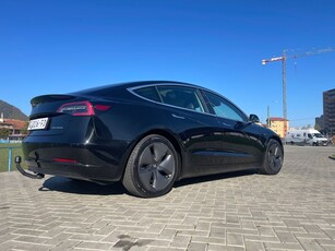 Tesla Model 3 Langstreckenbatterie Allradantrieb Dual Motor Performance