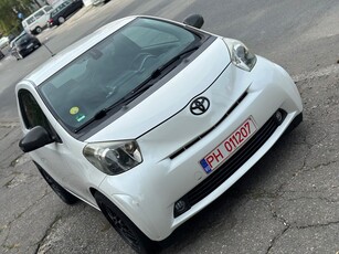 Toyota iQ 1.0 VVT-i