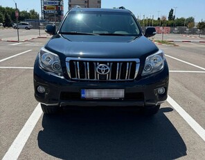 Toyota Land Cruiser 3.0l Turbo D-4D Aut. AVS 7 Locuri Luxury