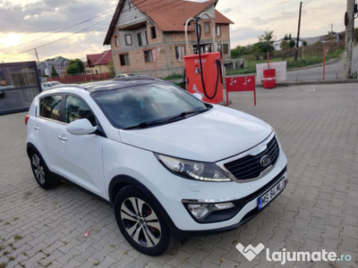 Kia Sportage masina