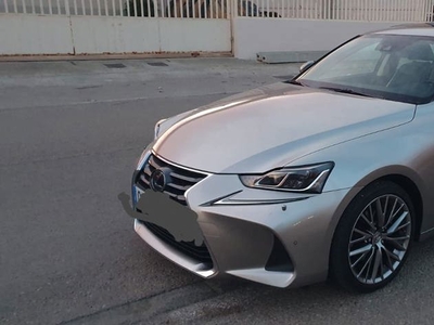 Lexus is 300h luxury