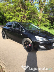 Opel astra j 2011,1,4 turbo,benzina